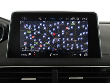 Peugeot 3008 II Crossover 1.2 PureTech 130KM 2018 Peugeot 3008 virtual cocpit navi półskóra, zdjęcie 25