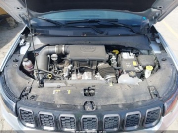 Jeep Compass II 2025 Jeep Compass Latitude 2025 2.0 Benzyna 200KM, zdjęcie 8