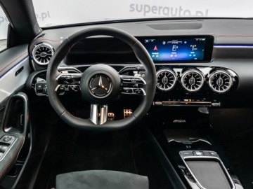 Mercedes CLA C118/X118 Coupe Facelifting 1.3 200 163KM 2025 MERCEDES-BENZ CLA 200 AMG Line Sedan 1.3 (163KM) 2025, zdjęcie 9