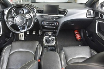 Kia Proceed Shooting Brake 1.6 CRDi SCR 136KM 2019 Kia Pro Cee&#039;d 1.6CRDI GTLine hak doinwestowany LED, zdjęcie 11