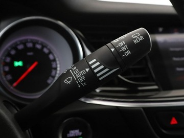 Opel Insignia II Sports Tourer 1.5 Turbo 140KM 2017 Opel Insignia Innovation półskóra niski, zdjęcie 31