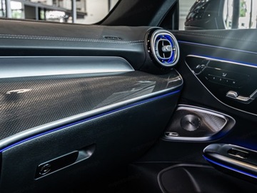 Mercedes 2024 300 4-Matic AMG Line Coupe 2.0 (258KM) 2024, zdjęcie 13