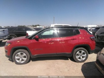 Jeep Compass II 2019 Jeep Compass 2019r., Latitude, od ubezpieczalni 2.4 Benzyna 180KM, zdjęcie 3