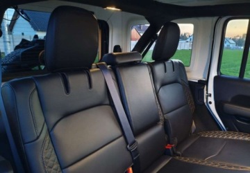 Jeep Wrangler IV Sahara Plug-In Seria 6 2.0 4xe 381KM 2023 Jeep Wrangler Jeep Wrangler 2.0 Hybryda Plug-in 380KM, zdjęcie 24