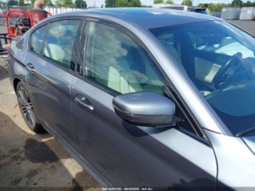 BMW Seria 5 G30-G31 2018 BMW Seria 5 2018 BMW 530E IPERFORMANCE 2.0 Hybryda 180KM, zdjęcie 5