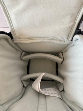 AmazonBasics RFQ468 futerał do aparatu z paskiem