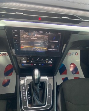 Volkswagen Arteon Shooting Brake R 2.0 TSI 320KM 2021 Volkswagen Arteon R 4x4 Automat Panorama dach 2.0 Benzyna 320KM, zdjęcie 8