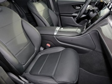 Mercedes GLC C254/X254 Coupe 2.0 200 204KM 2025 MERCEDES-BENZ GLC 200 4-Matic Avantgarde 2.0 (204KM) 2025, zdjęcie 4