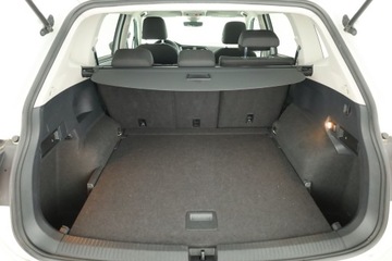 Volkswagen Tiguan Allspace SUV 1.5 TSI EVO 150KM 2021 VW Tiguan Allspace 1.5 TSI, Salon Polska, zdjęcie 10