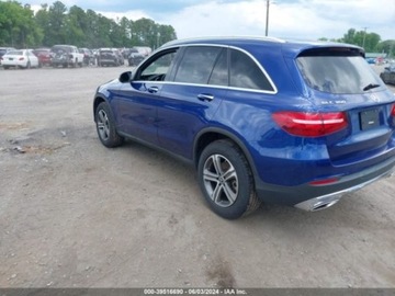 Mercedes GLC C253 2019 Mercedes-Benz GLC 2019 Mercedes-Benz GLC GLC 300 4MATIC SUV 2.0 Benzyna, zdjęcie 2