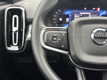 Volvo XC40 Crossover Facelifting 2.0 B4 197KM 2025 Volvo XC 40 B4 B Plus Black Edition | Harman Kardo, zdjęcie 6