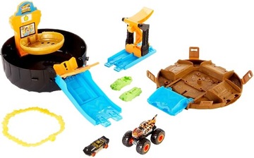 HOT WHEELS MONSTER TRUCK STUNTS ARENA 2 машины GVK48