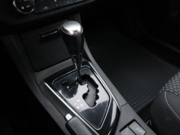 Toyota Corolla X Sedan Facelifting 1.6 Valvematic 132KM 2014 Toyota Corolla 1.6 Valvematic, Salon Polska, zdjęcie 12