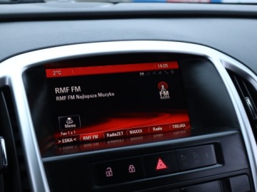 Opel Astra J Sports Tourer Facelifting 1.4 Turbo ECOTEC 120KM 2014 Opel Astra 1.4 T, Xenon, Bi-Xenon, Klima, zdjęcie 11