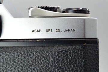 Pentax Spotmatic F + Lens 55mm 1.8 Takumar