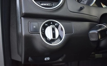 Mercedes Klasa C W204 Limuzyna Facelifting 180 CDI BlueEFFICIENCY 120KM 2011 Mercedes-Benz Klasa C Mercedes-Benz Klasa C 180 CDI 7G-TRONIC Avantgarde E, zdjęcie 21