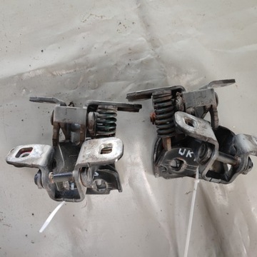 JEEP GRAND CHEROKEE WK 3.0 CRD ОГРАНИЧИТЕЛЬ ПЕРЕДНЕЙ ДВЕРИ