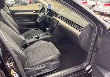 Volkswagen Passat B8 Variant Facelifting 2.0 TSI 190KM 2021 Volkswagen Passat 2.0B 190KM salon Polska Rline skora alkantara VAT 23, zdjęcie 27