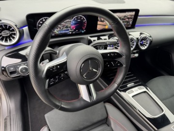 Mercedes Klasa A W177/V177 2023 MERCEDES-BENZ Klasa A 200 177KM polift | AMG Premium Night | FAKTURA VAT23%, zdjęcie 23