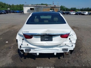 Mercedes Klasa E W213 2021 Mercedes-Benz Klasa E 350 2021 2.0l 2.0 Benzyna 255KM, zdjęcie 4