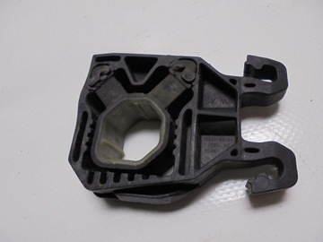 DRŽÁK ZÁVĚS DRŽÁKY CHLADIČ VW SKODA SEAT AUDI ORIGINÁLNÍ 5Q0121367D