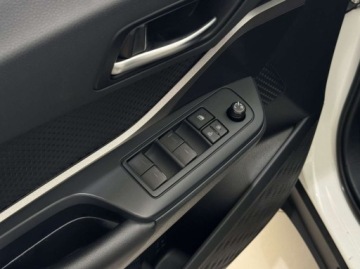 Toyota C-HR I Crossover 1.8 Hybrid 122KM 2019 Toyota C-HR Comfort Kamera cofania CarPlayAndroid Auto Asystent hamowan, zdjęcie 18