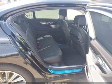 BMW Seria 7 G11-G12 2019 BMW Seria 7 750i 2019 4.4l 4.4 Benzyna 445KM, zdjęcie 12