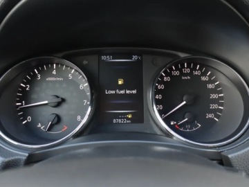 Nissan Qashqai II Crossover 1.2 DIG-T 115KM 2017 Nissan Qashqai 1.2 DIG-T, Salon Polska, zdjęcie 10