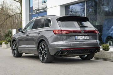 Volkswagen Touareg III SUV Facelifting 3.0 V6 TSI 340KM 2024 Volkswagen Touareg R-Line 3.0 V6 TFSI 4Motion, zdjęcie 6