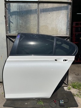 586 BMW F01 F04 DVEŘE ZADNÍ LEVÉ U21