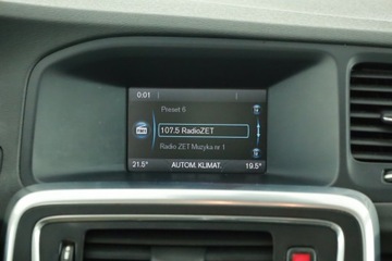 Volvo S60 II Sedan Facelifting 2.0 D4 DRIVE-E 190KM 2017 Volvo S60 D4, Salon Polska, 187 KM, Skóra, Xenon, zdjęcie 8