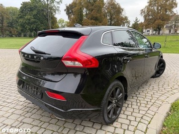 Volvo V40 II Hatchback Facelifting 2.0 D3 150KM 2018 Volvo V40 Volvo V40 D3 Inscription 2.0 Diesel 150KM, zdjęcie 19