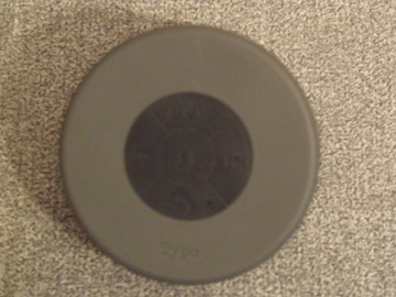 TYPO SHOWER SPEAKER - Głośnik