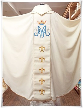 Готическая литургическая риза экрю KOR/201/05