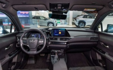 Lexus UX 2023 Lexus UX 200 GPF Business 2WD 2.0 Benzyna 171KM, zdjęcie 4