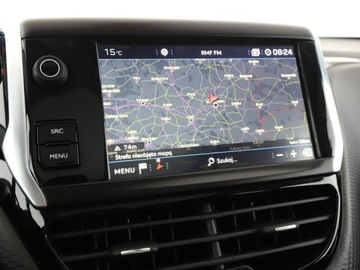 Peugeot 2008 I SUV Facelifting 1.2 PureTech 110KM 2019 Peugeot 2008 Crossway, Kamera, Panorama, Navi, zdjęcie 24