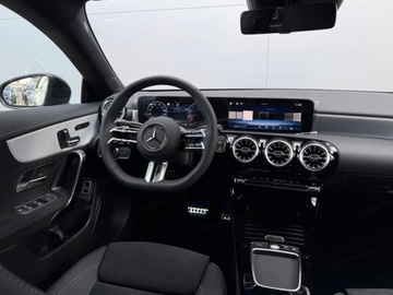 Mercedes CLA C118/X118 Coupe Facelifting 1.3 200 163KM 2025 MERCEDES-BENZ CLA 200 AMG Line Sedan 1.3 (163KM) 2025, zdjęcie 7