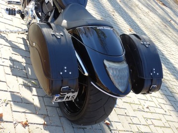 SAKWY MOTOCYKLOWE + SELAŻE SUZUKI M109R VZR 1800r