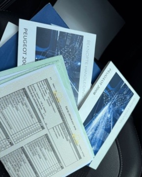 Peugeot 2008 I SUV Facelifting 1.2 PureTech 110KM 2019 Peugeot 2008 1.2 Benzyna 110KM, zdjęcie 36