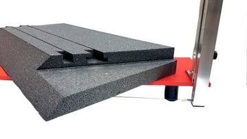 УСТРОЙСТВО МАШИНЫ ДЛЯ РЕЗКИ ПЕНОСТРОЕНИЯ 32/107 2в1