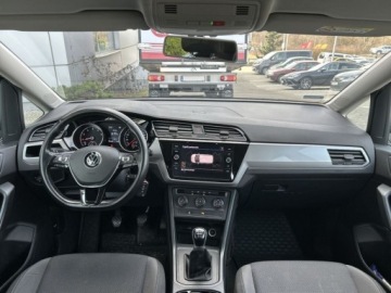 Volkswagen Touran III 1.5 TSI EVO 150KM 2021 Volkswagen Touran 1.5 TSI EVO Comfortline Plus. VAT Marza 1.5 Benzyna, zdjęcie 20