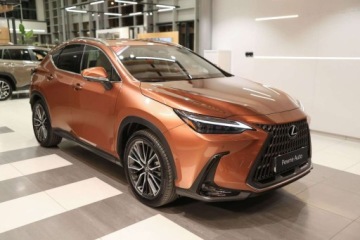 Lexus NX II SUV Facelifting 2.5 450h+ 309KM 2024 Lexus NX 450h Omotenashi AWD 2.5 Hybryda Plug-in 309KM, zdjęcie 2