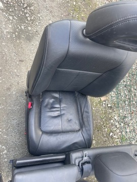 NISSAN X-TRAIL T31 VNITŘEK STŘED POHOVKA ZADNÍ SEDADLA KŮŽE UK