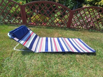 СКЛАДНОЙ ПЛЯЖНЫЙ КОВРИК ТЕМНО-СИНЕГО ЦВЕТА СО СПИНКОЙ