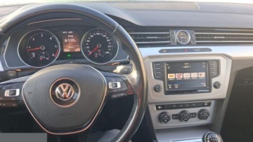 Volkswagen Passat B8 Variant 1.6 TDI BlueMotion SCR 120KM 2016 Volkswagen Passat 1.6 TDI (BlueMotion Technology) Comfortline 120KM 2016r, zdjęcie 7