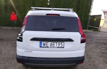 Dacia Jogger 1.0 TCe 110KM 2024 Dacia Jogger 2924r, SALON. 1.0Benzyna. Uszkodzone boki. Poobijana. VAT 23, zdjęcie 19