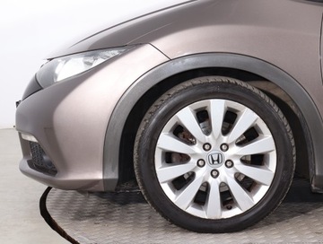 Honda Civic IX Hatchback 5d 1.4 i-VTEC 100KM 2013 Honda Civic 1.4 i-VTEC, Klima, Klimatronic, zdjęcie 14