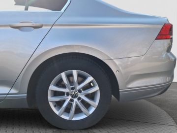 Volkswagen Passat B8 Variant Facelifting 1.5 TSI EVO 150KM 2022 Volkswagen Passat VW Passat 1.5 TSI Evo Business DSG IQ Drive pakiet Comfo, zdjęcie 23