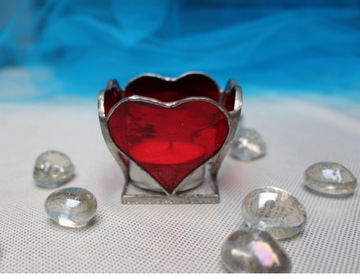 Подсвечник с сердечками, подарочное оформление ко Дню святого Валентина.