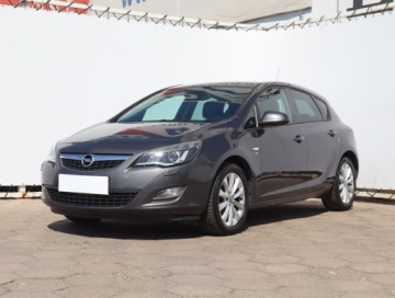 Opel Astra J Hatchback 5d 1.6 Turbo ECOTEC 180KM 2012 Opel Astra 1.6 T, Xenon, Klima, Klimatronic, zdjęcie 1